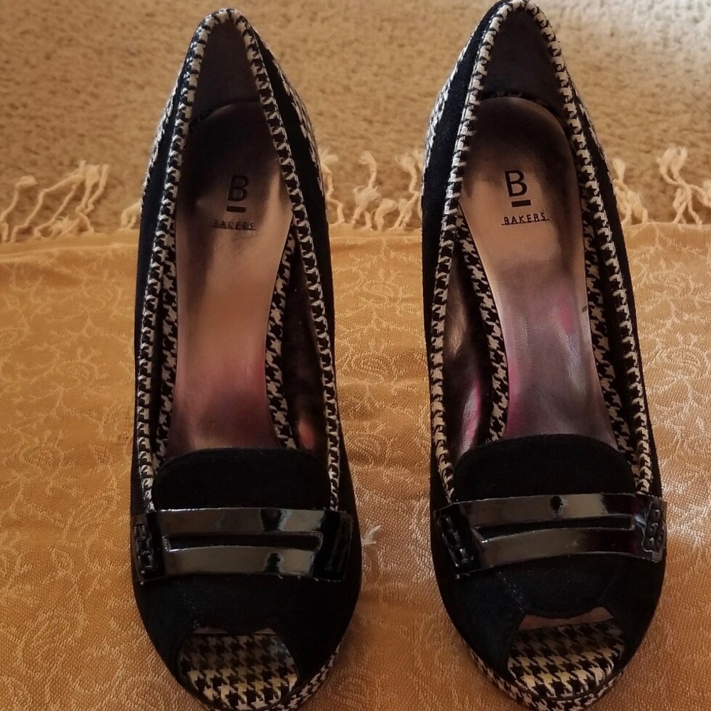 Bakers load pump heel, size 7.5